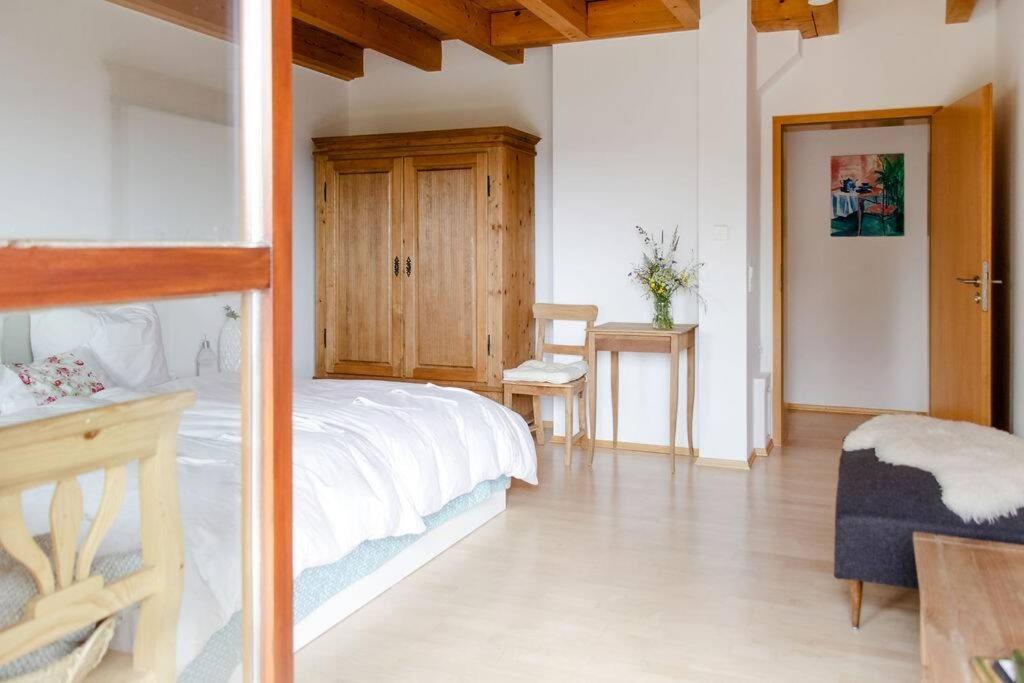 4-Zimmer-Ferienwohnung Waldbluemle Dobel Extérieur photo