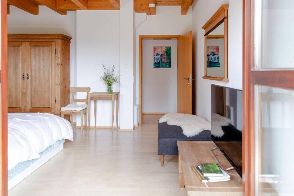 4-Zimmer-Ferienwohnung Waldbluemle Dobel Extérieur photo