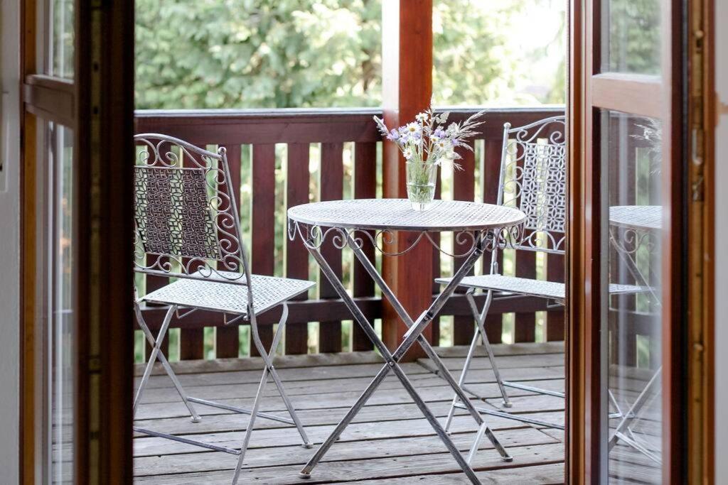 4-Zimmer-Ferienwohnung Waldbluemle Dobel Extérieur photo